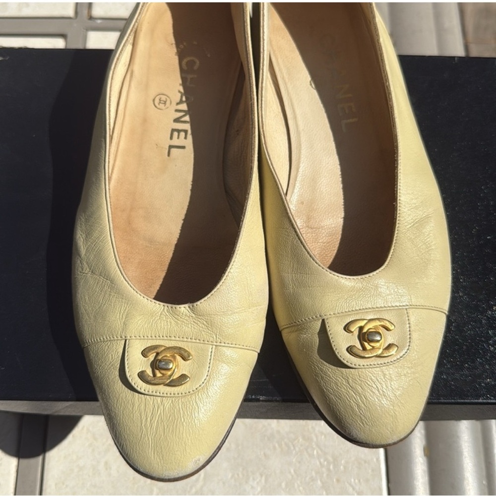 CHANEL Vintage iconic Gold and Brown Tweed skirt (only) gripoix bejeweled button - Picture 13 of 14